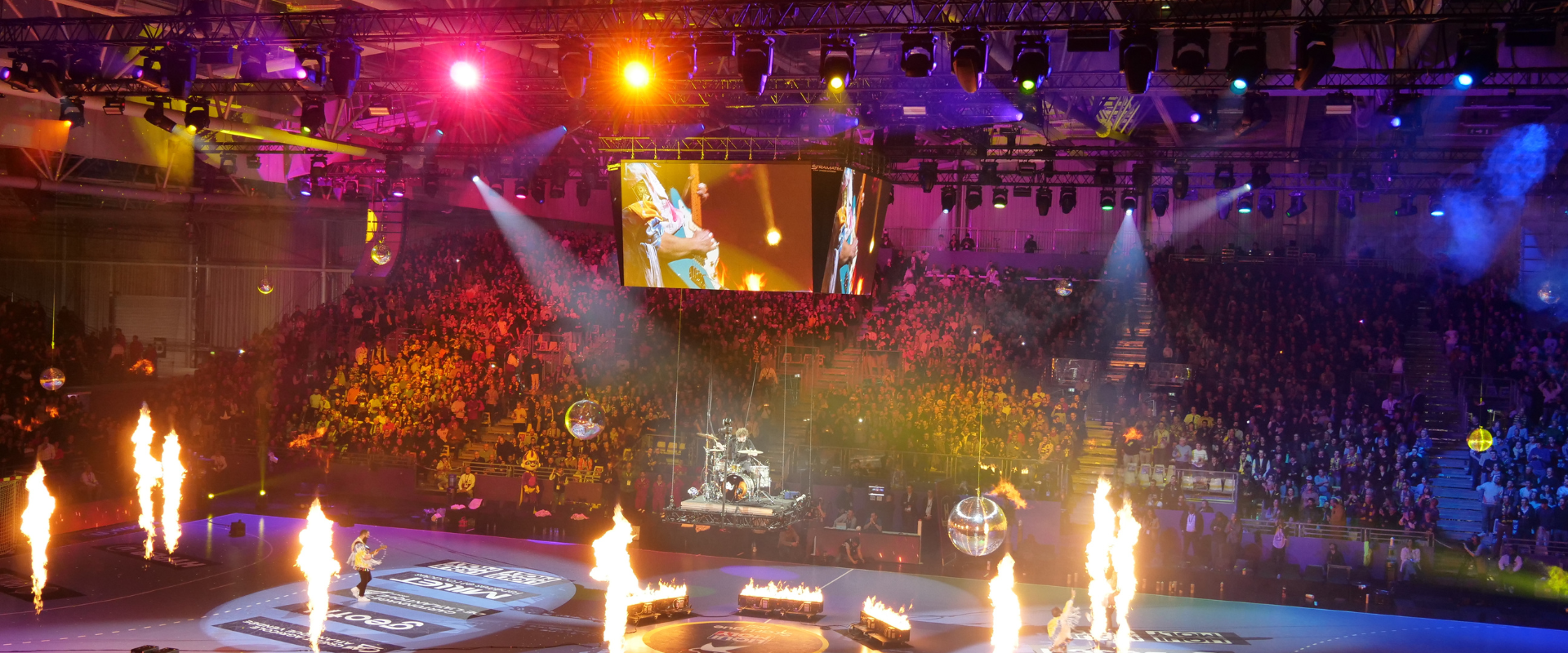 Alternative text - Saga XXL