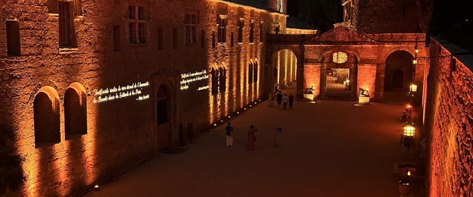 Alternative text - Abbaye de Fontfroide
