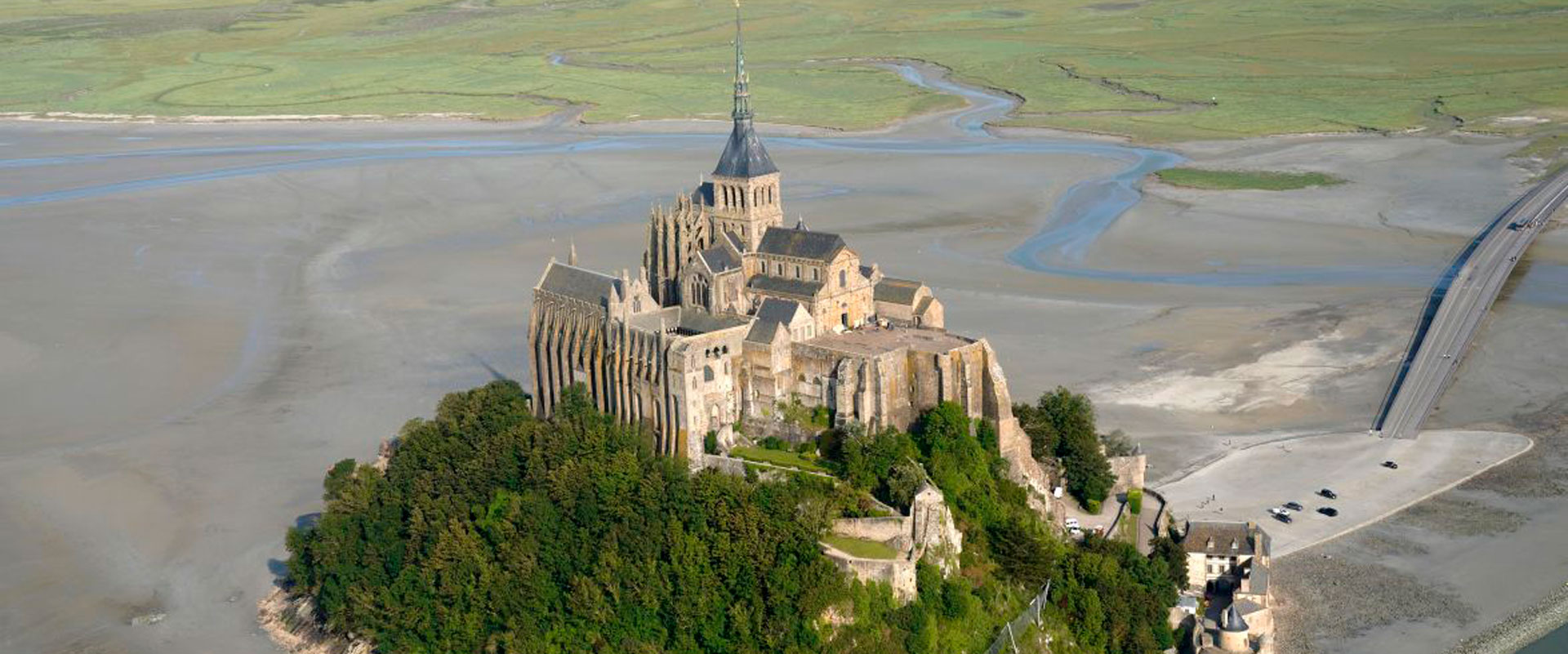 Alternative text - Les Chroniques du Mont avec Amaclio Productions