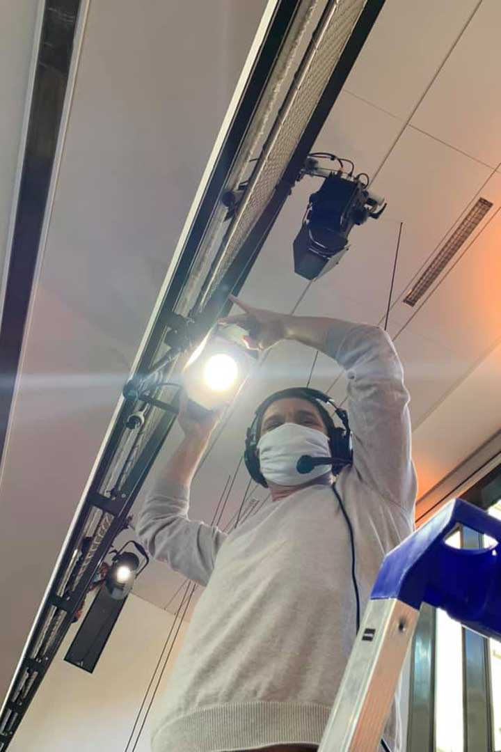 Alternative text - Les surgelés Picard au Livepoint à Paris pour un duplex de 17 villes françaises et européennes