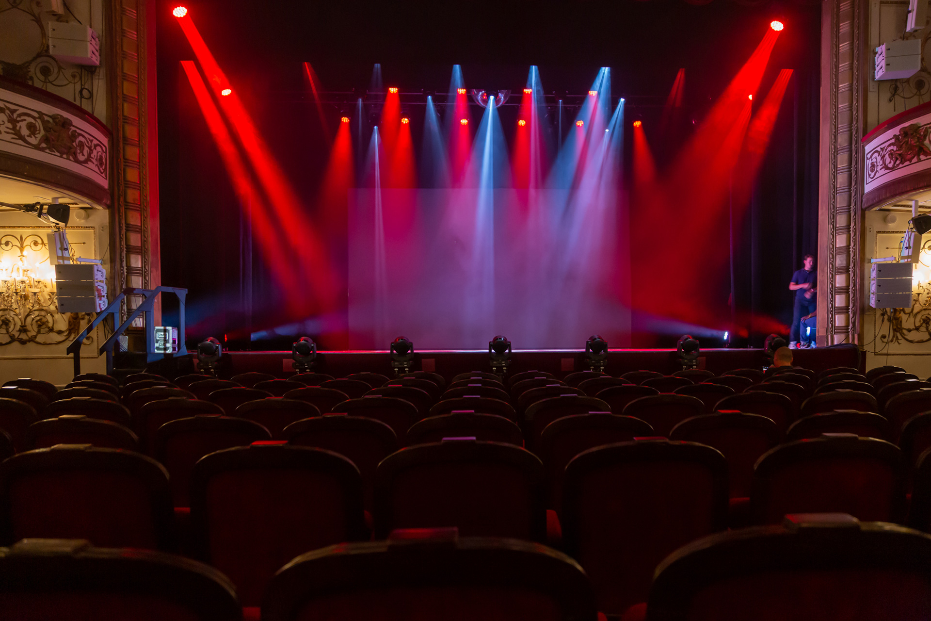 Alternative text - Le show lingerie RETROFUTUR avec Novelty Paris