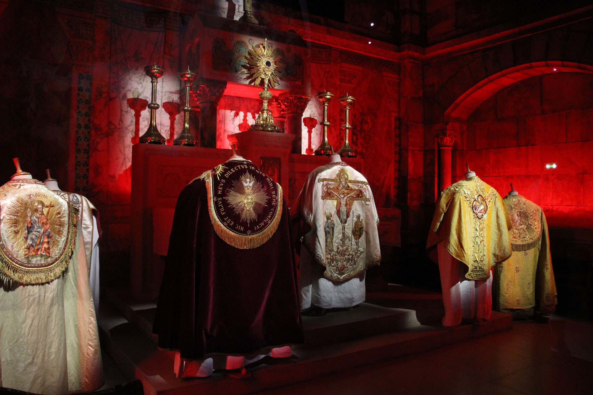 Alternative text - Retrouvez la Team Novelty dans la crypte du Sacré Coeur jusqu'en Octobre 2020