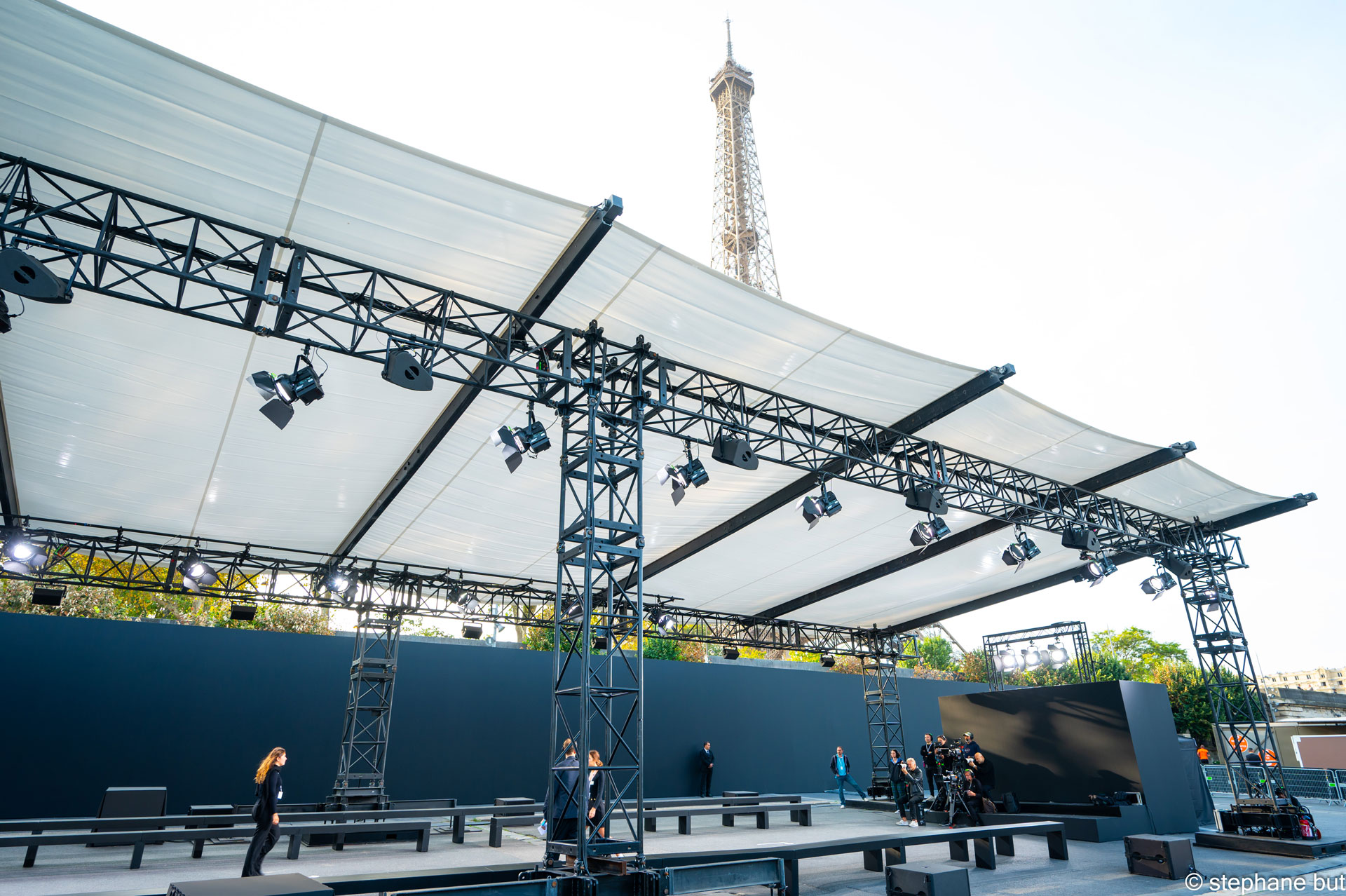 Alternative text - PARIS FASHION WEEK | CHLOE | Septembre-Octobre 2023