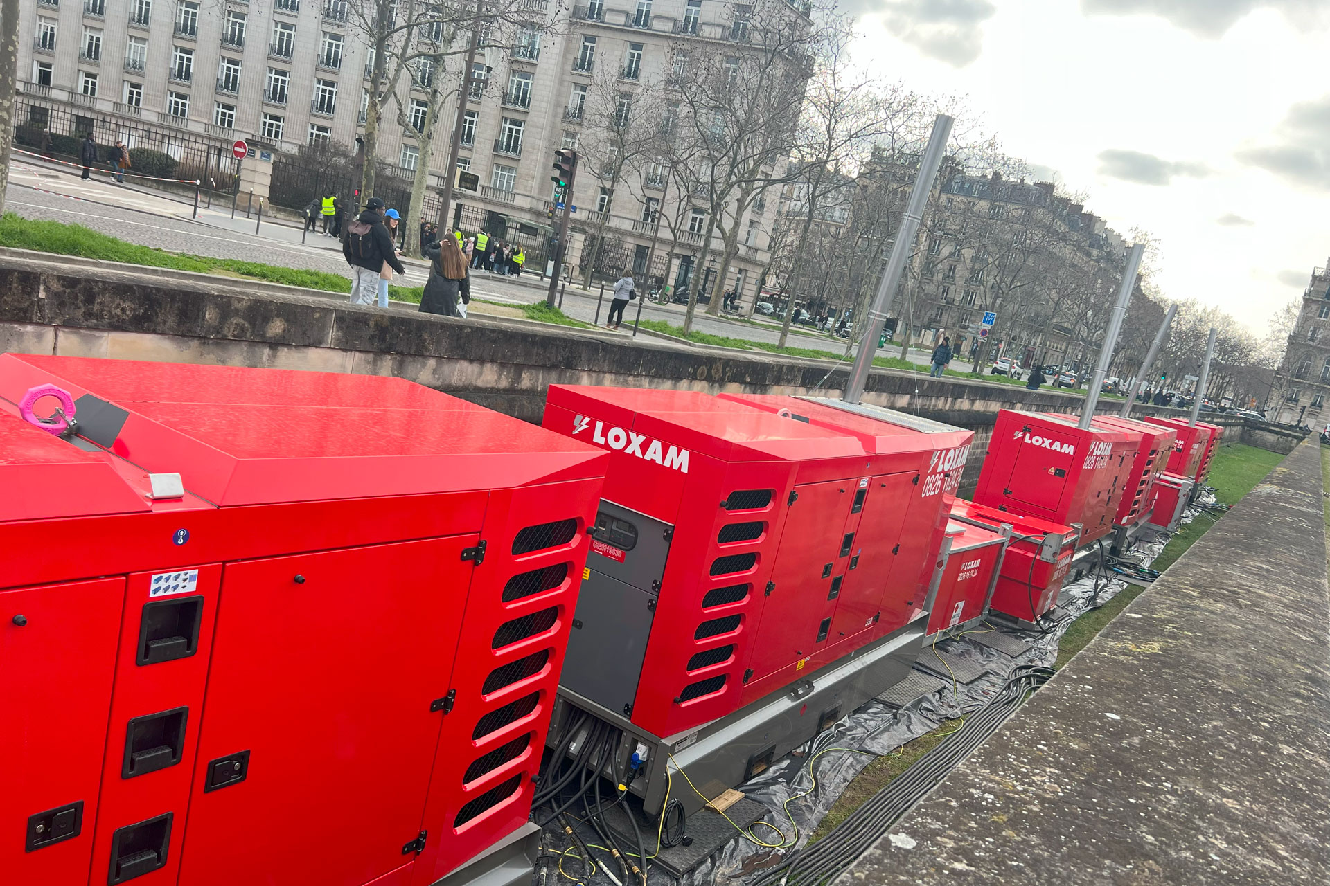 Alternative text - Paris Fashion Week | BALENCIAGA | Mars 2024