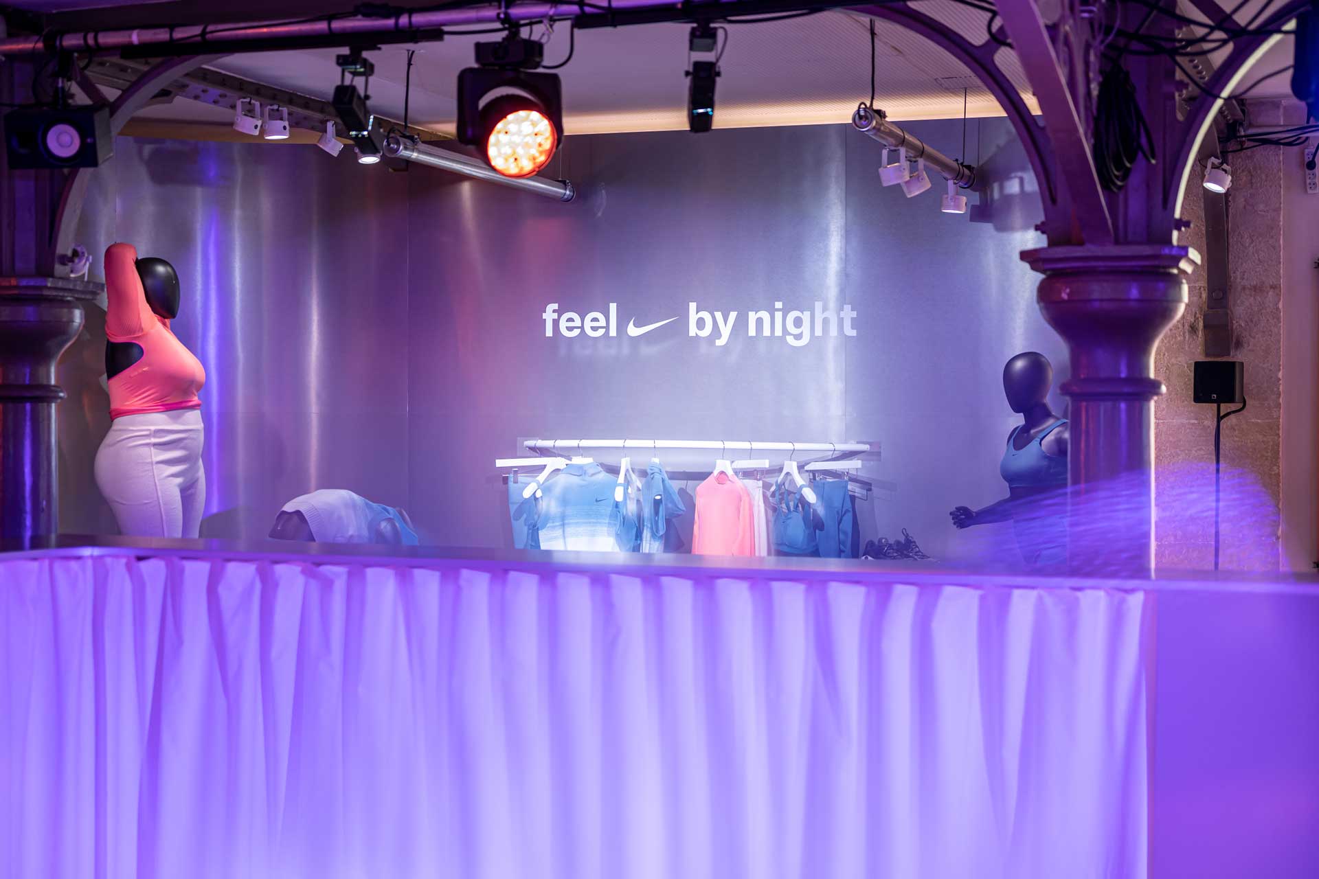 Alternative text - Événement Nike  »Feel by Night » avec Novelty Paris