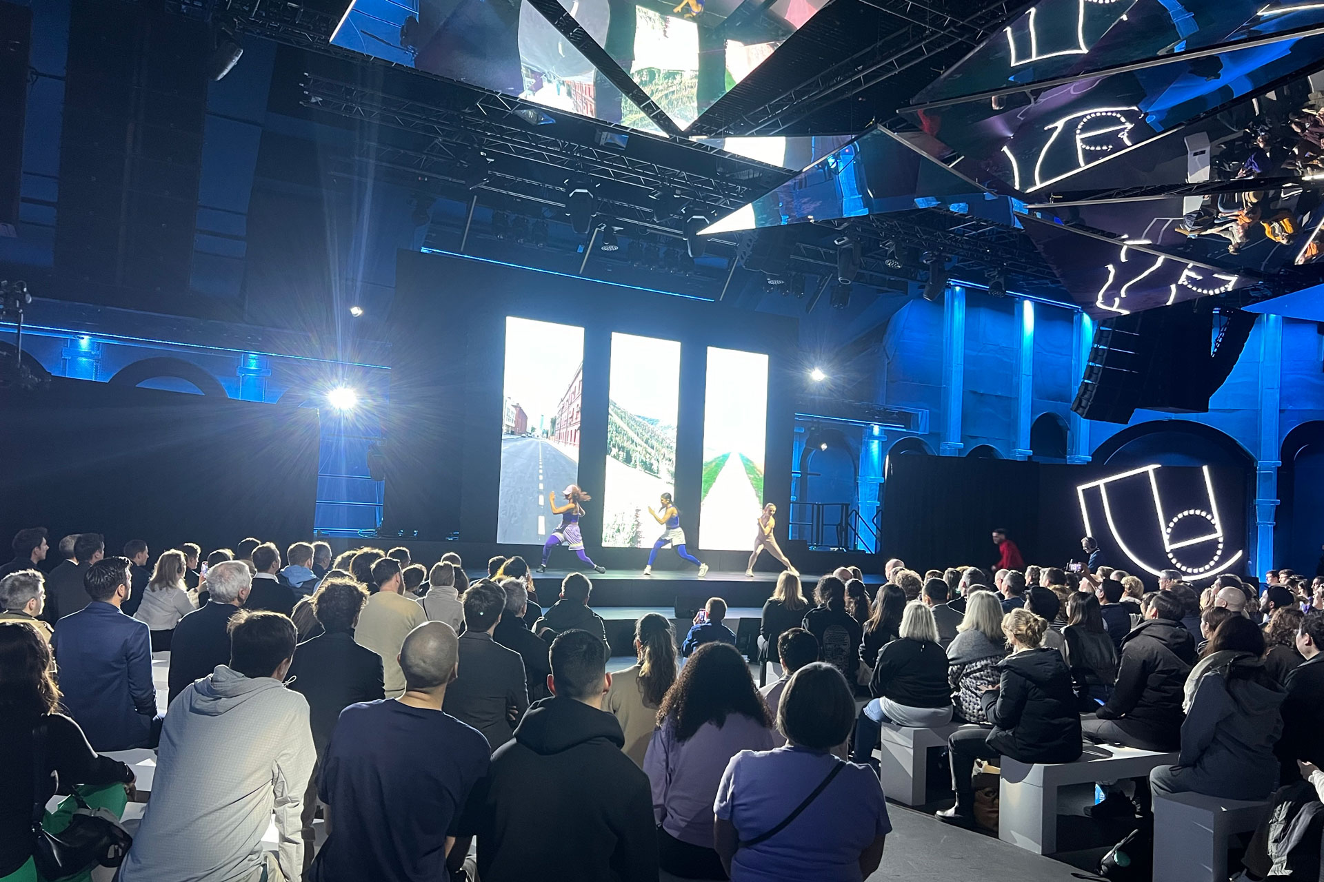 Alternative text - Révélation de la nouvelle identité Décathlon avec Novelty Paris