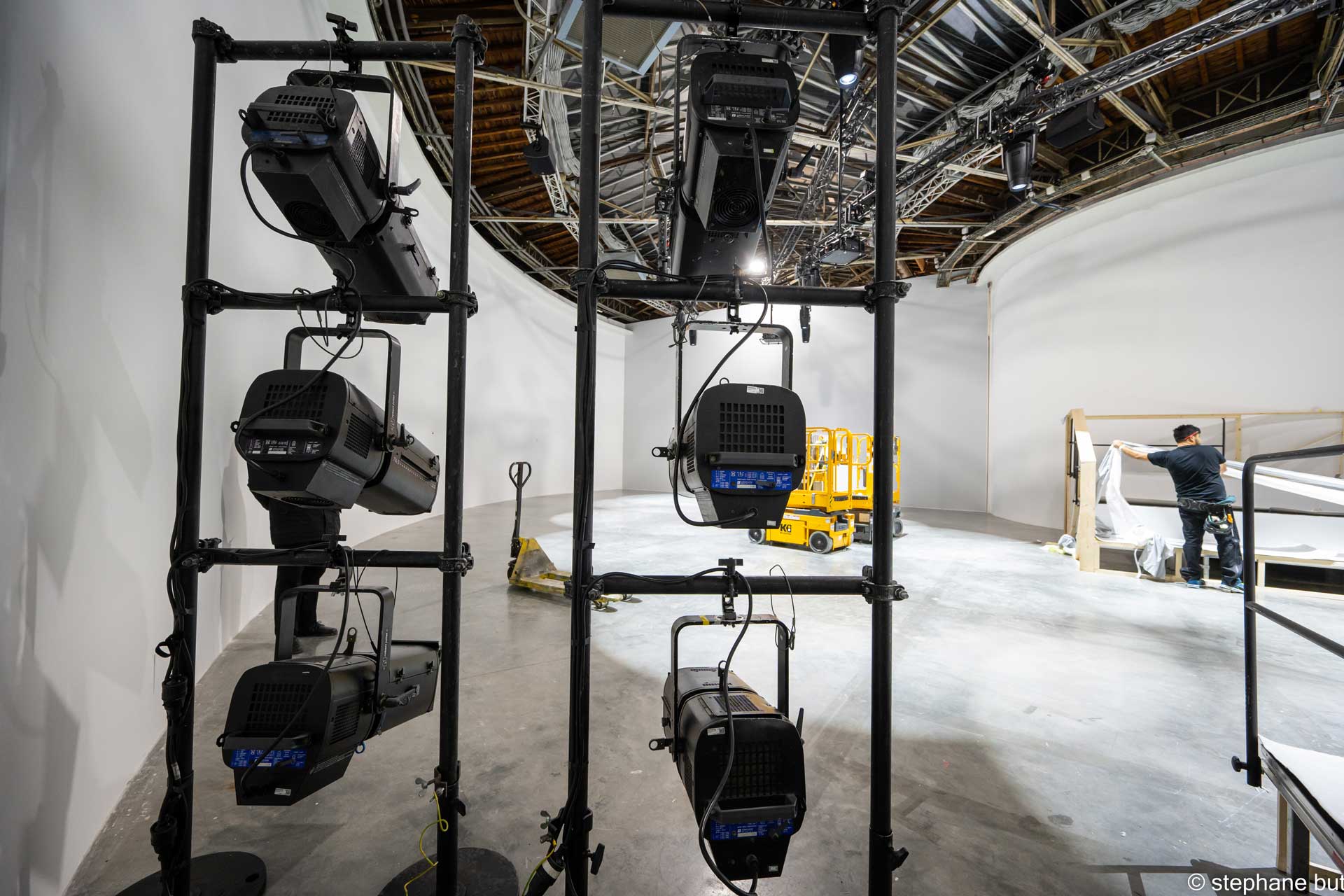 Alternative text - Paris Fashion Week | ISSEY MIYAKE | Janvier 2023