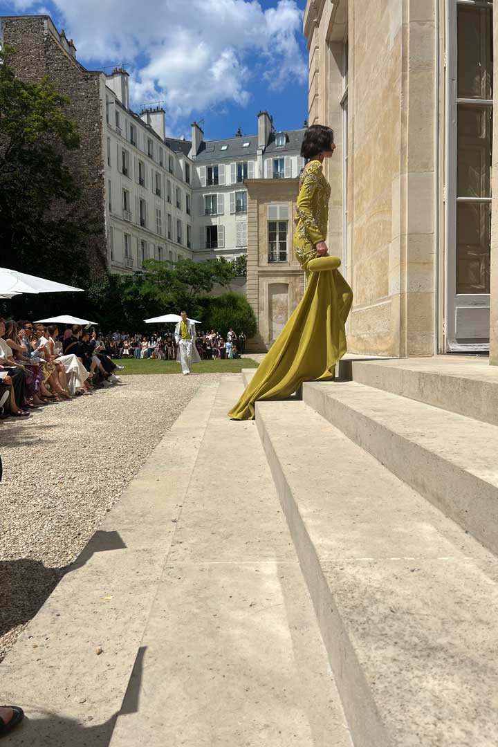 Alternative text - Paris Fashion Week | Georges Hobeika | Juin  2024