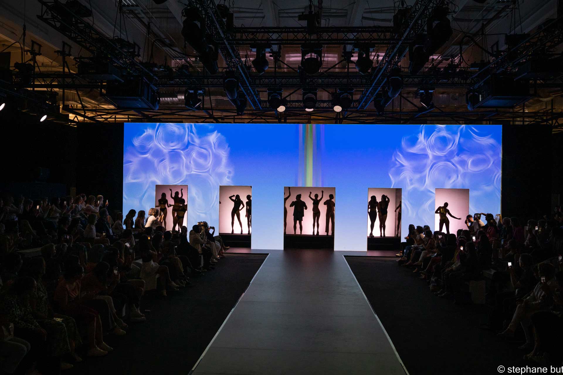 Alternative text - Novelty au Salon de la Lingerie